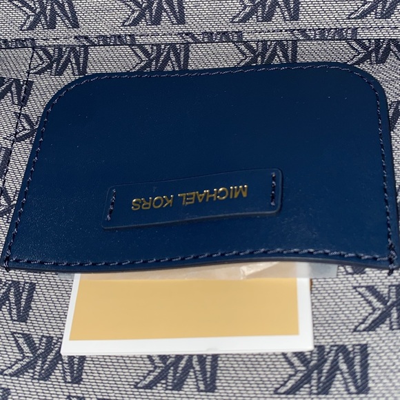 MICHAEL KORS HADLEIGH SM LEATHER TOTE CROSSBODY WITH DUST BAG NWT - Picture 11 of 15